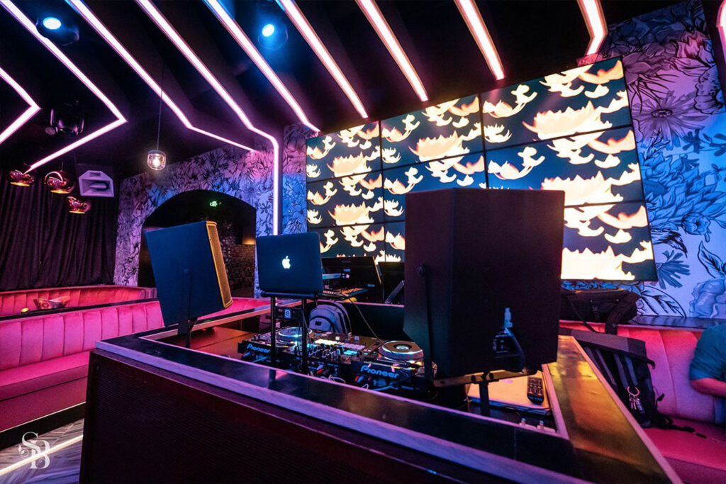 San Diego SideBar Sound System By Funktion-One