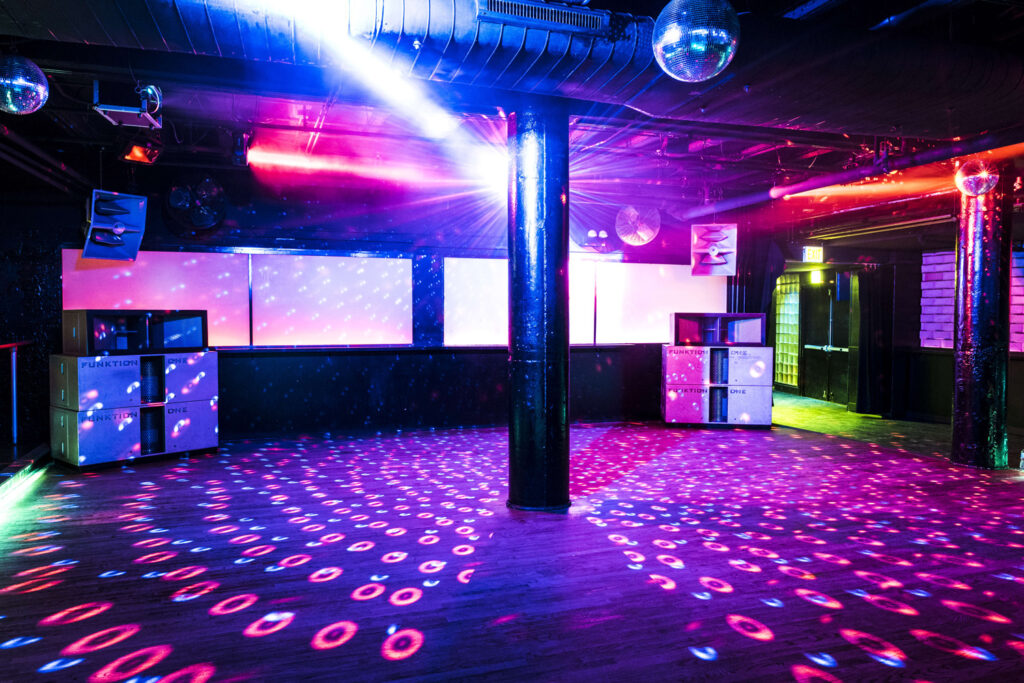 Smartbar Chicago Coherent Distribution